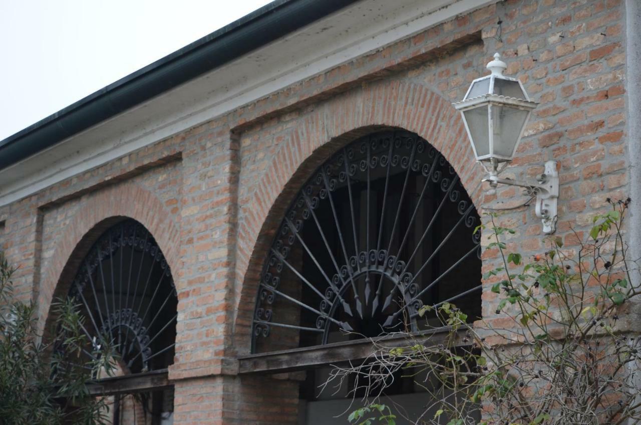 Agriturismo Cipolli e Podò Corte Carlini Mântua Exterior foto